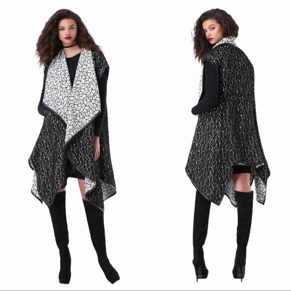 Bebe Jackets \u0026 Coats | Nwt Bebe Reversible Tweed Draped Coat Blackwhite One Size | Color: Black/White | Size: One Size | Pumas62's Closet